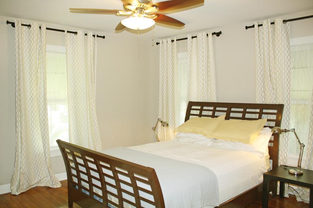 Hancock Guest Cottage Austin Ngoại thất bức ảnh